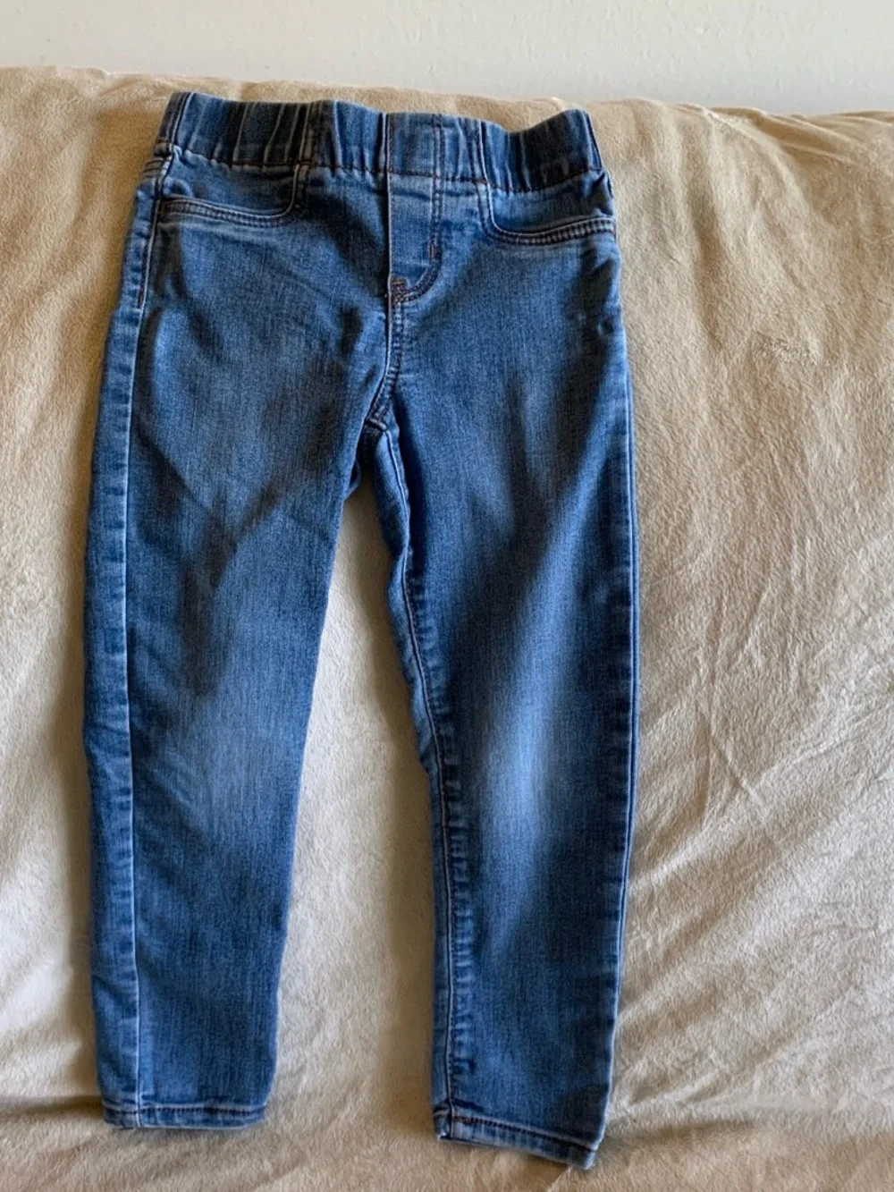 OshKosh B'gosh Girls' Skinny Jeans in Medium Blue Wash